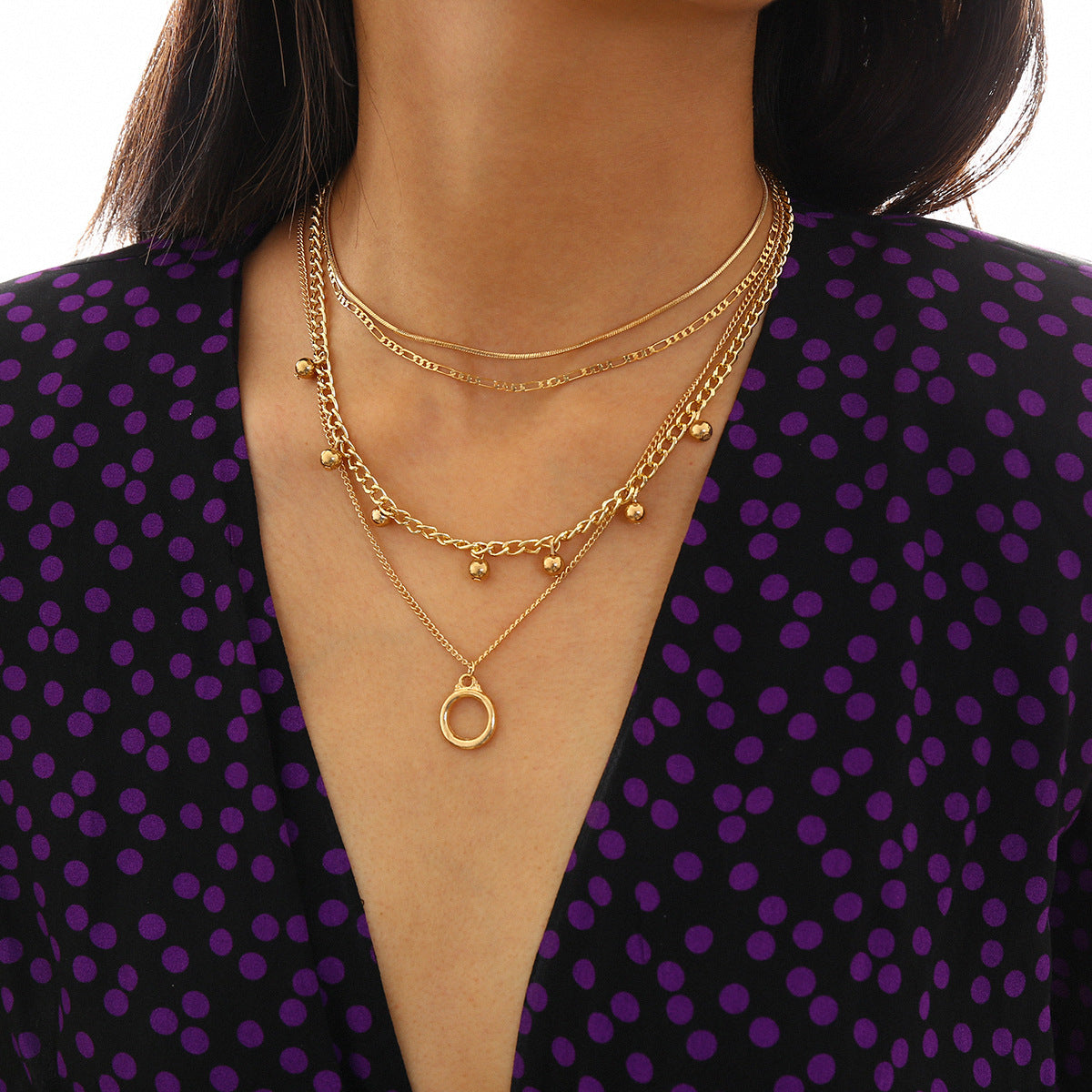 สร้อยคอผู้หญิง หลายชั้น แฟชั่นหรู สีทอง/เงิน. Women’s Multi-Layer Necklace – Elegant Gold & Silver Fashion Jewelry